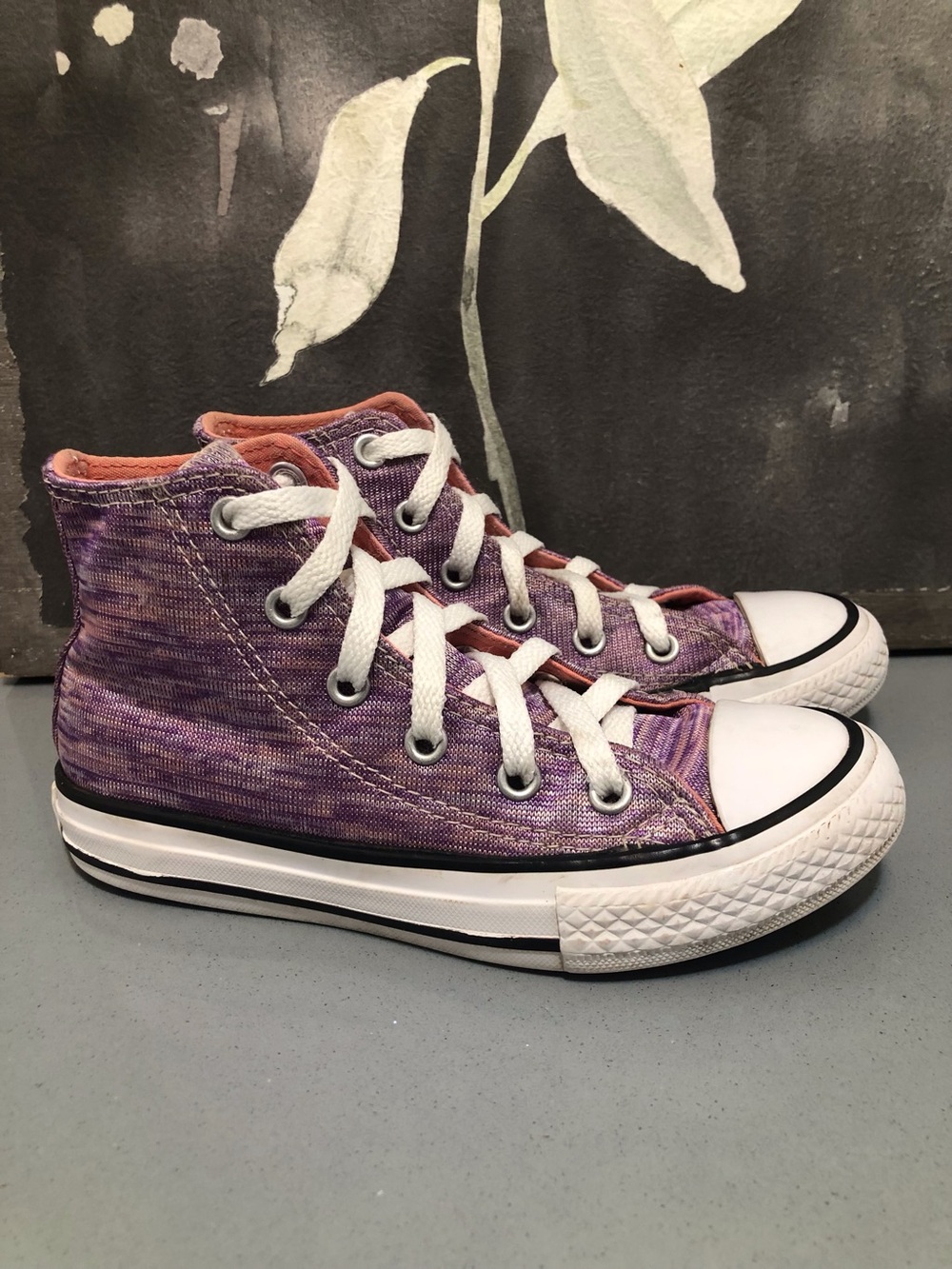 Converse High-Top Sneakers sz 12 Youth
